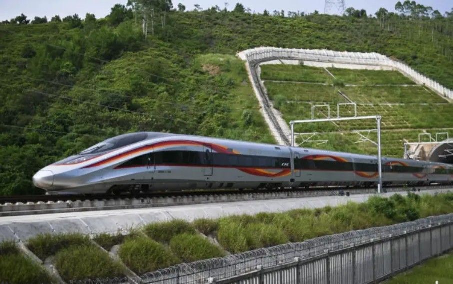 高鐵宜蘭核定了,但「核定」不等於「開工」:三道關卡、420公頃特區與屏東進度一次看