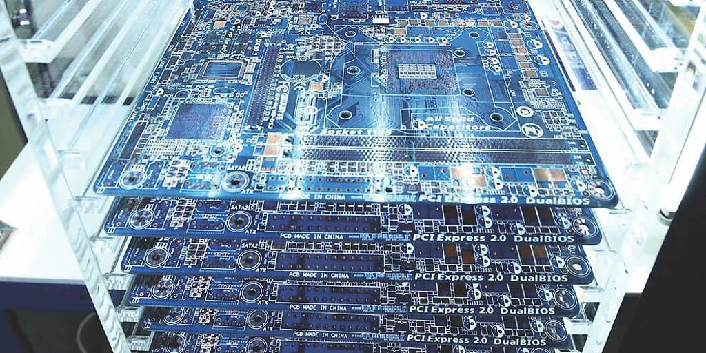 台灣PCB低碳轉型:當AI大單撞上「2030減碳30%」,挑戰與策略一次看