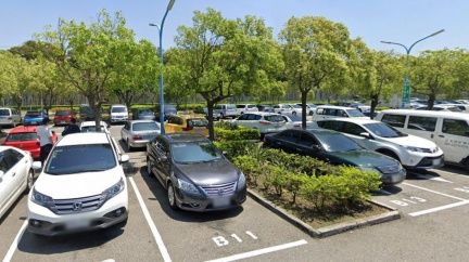 車位出租也要繳稅?2026車位租金、43%費用扣除與報稅規定一次看懂
